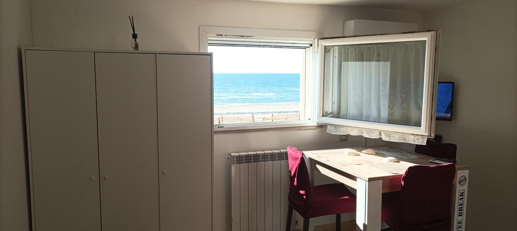 Apartmán Casina Sulla Sabbia Torvaianica Exteriér fotografie