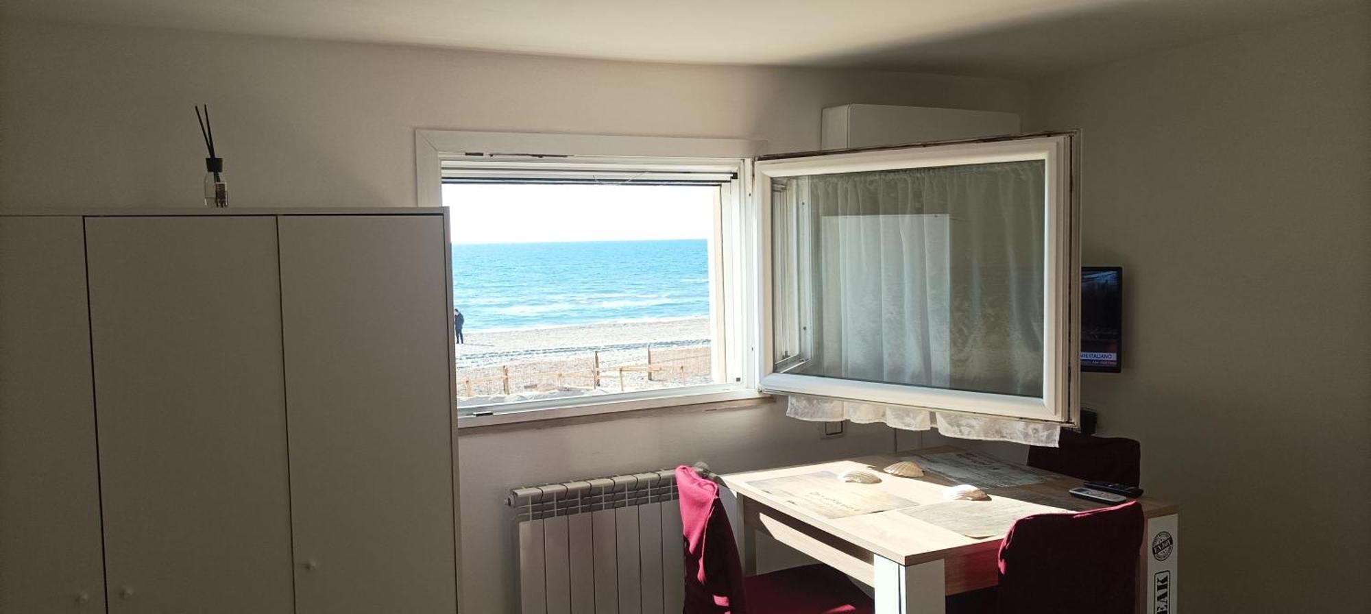 Apartmán Casina Sulla Sabbia Torvaianica Exteriér fotografie